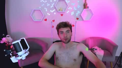 dylan_bold online show from September 28, 4:27 pm