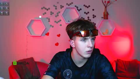 dylan_bold online show from October 15, 7:10 pm