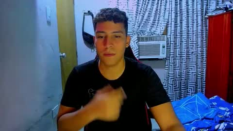 yohe online show from December 8, 11:19 pm