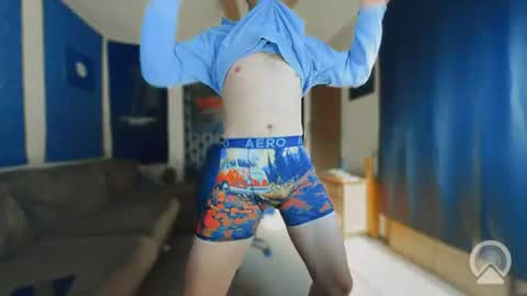 Dylan Daniel 7.8 online show from August 8, 10:50 pm