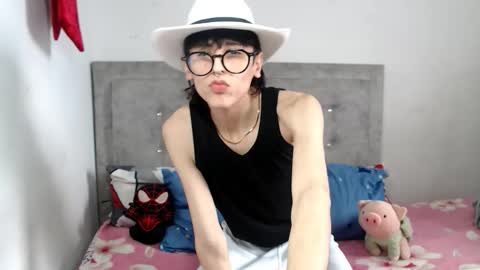 dylann ross online show from February 9, 7:18 pm