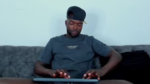 Dylan Taylor online show from October 26, 3:52 am