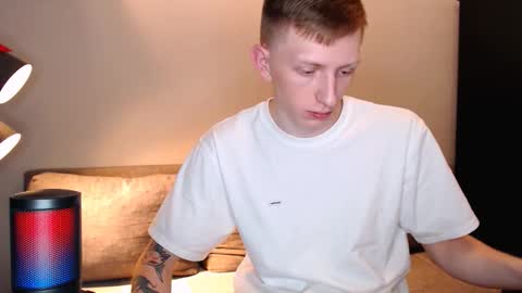 Snapshot of dyrinda chatting on October 23, 9:07 pm Julia and Dima online show from October 23, 9:07 pm