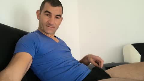 Snapshot of easystyle1 chatting on October 2, 7:34 am Andrew online show from October 2, 7:34 am