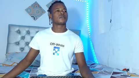 Chris Palaz  online show from November 16, 3:19 am