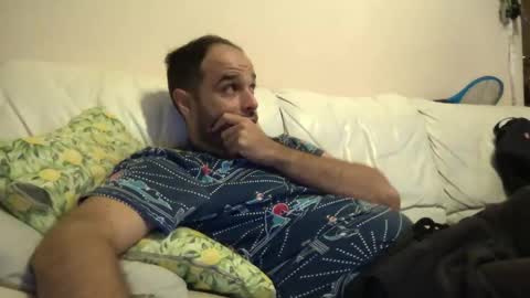 Snapshot of ector_prize chatting on October 19, 9:51 pm ET87 online show from October 19, 9:51 pm