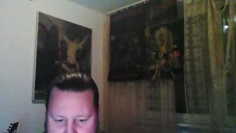 Edward online show from November 10, 7:08 pm