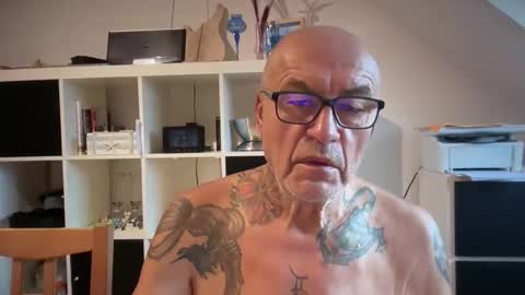 eddelmar online show from February 17, 10:36 am