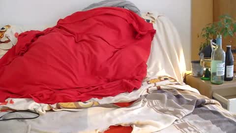 edelholz87 online show from April 8, 3:21 pm