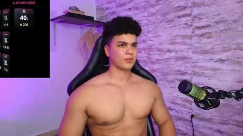 Snapshot of edward__clarck chatting on September 17, 2:56 am EDWARD CLARCK online show from September 17, 2:56 am