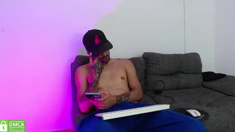 Edward Johnsonn online show from December 17, 2:13 pm