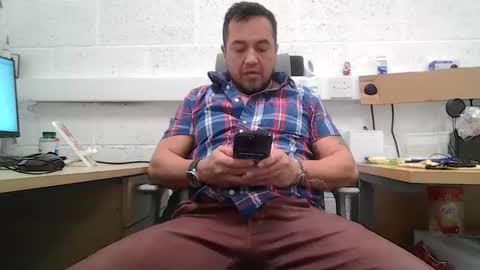 EdM online show from March 12, 11:40 am