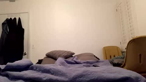 Snapshot of elckdog chatting on October 27, 4:59 am elckdog online show from October 27, 4:59 am