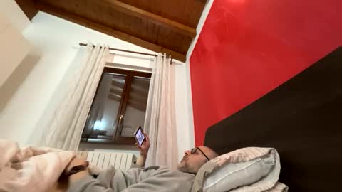 Eldiablo844 online show from February 1, 9:30 am