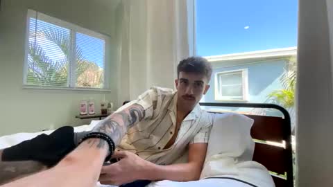 Snapshot of electron448 chatting on October 21, 6:55 pm electron448 online show from October 21, 6:55 pm