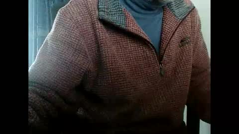 elfyonee online show from February 8, 8:42 am