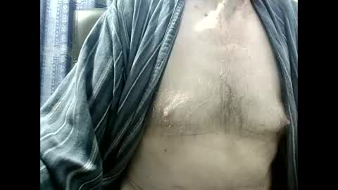 elfyonee online show from December 8, 7:47 am