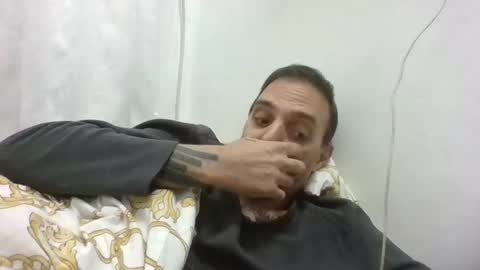 eli online show from November 30, 6:21 pm