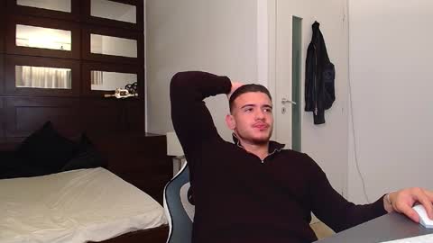 ElijahThorne online show from November 23, 7:19 am