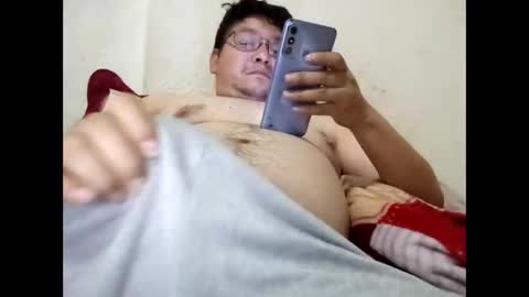 elimposstor online show from December 4, 7:04 am