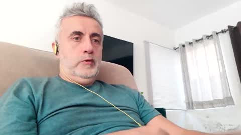 fer online show from February 4, 7:00 pm