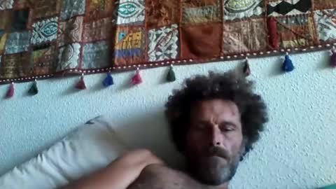 elyjahoye online show from September 18, 3:25 pm