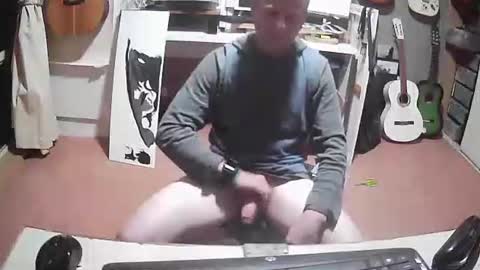 empirikal1 online show from April 30, 7:32 pm