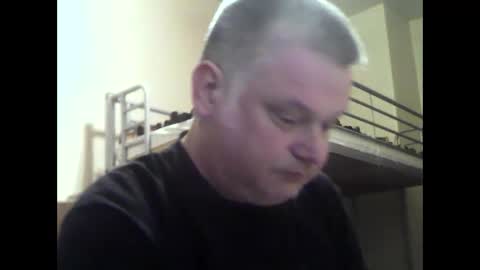 englishguysurrey online show from January 6, 7:01 am