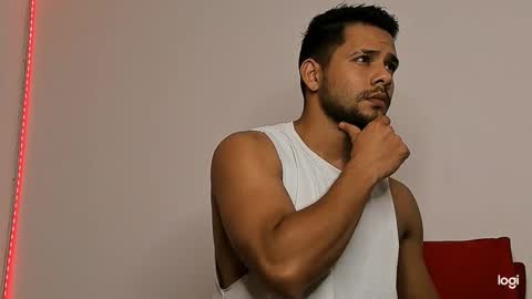 enmanuelgutierrez40 online show from January 11, 7:12 am