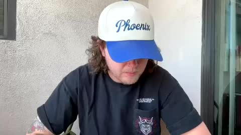 Snapshot of entreporneur chatting on October 14, 7:43 pm FOLLOW  JOIN MY CULT online show from October 14, 7:43 pm