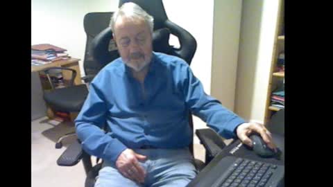 erasmus_d online show from November 9, 5:39 pm