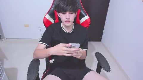 eren_tatakae online show from January 18, 2:35 am