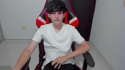 eren_tatakae online show from April 11, 3:57 am