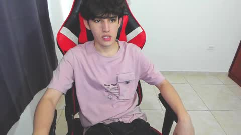 eren_tatakae online show from January 27, 6:52 pm