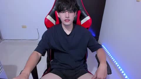 eren_tatakae online show from March 25, 2:15 am