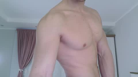 Eric Crush online show from February 24, 4:02 am