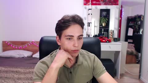 Eric online show from January 14, 4:29 pm