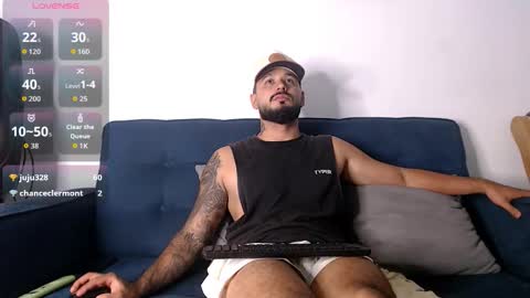 Snapshot of eric_evans1 chatting on October 29, 4:48 am Eric Evans online show from October 29, 4:48 am