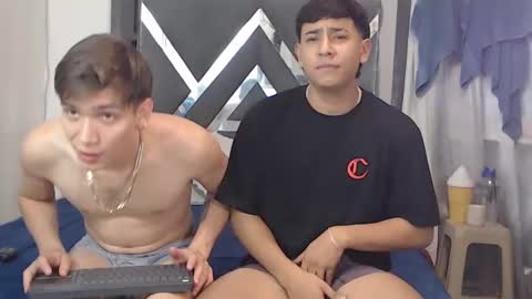 erick_de_rossee online show from December 27, 3:42 am