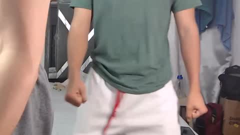 erick_de_rossee online show from December 17, 12:45 am