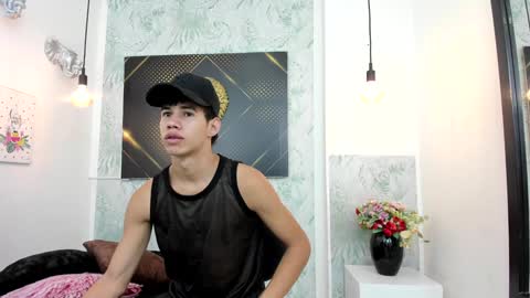 Snapshot of erick_zhimerman chatting on January 16, 3:12 am   online show from January 16, 3:12 am