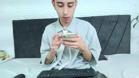 Erick online show from February 3, 12:57 pm