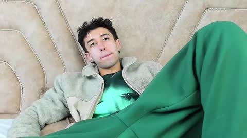 Erick online show from February 12, 12:33 pm