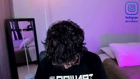   online show from November 7, 1:03 pm