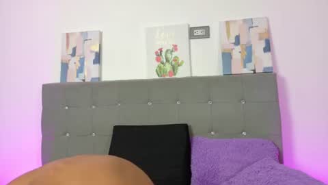 Eros Lux1 online show from June 22, 12:31 pm