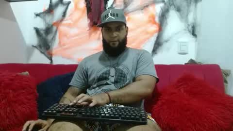 Snapshot of eroticoblack chatting on October 25, 4:03 am Eroticoblack online show from October 25, 4:03 am