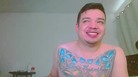 escodamus12 online show from February 17, 3:09 pm