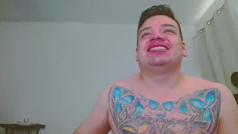 escodamus12 online show from February 9, 5:11 pm