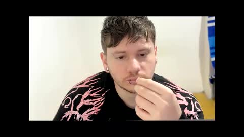 eskol212 online show from March 22, 3:17 pm