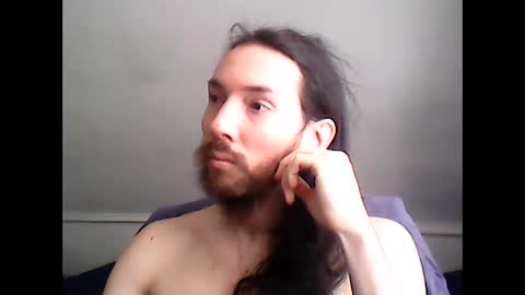 essentiapresence online show from December 4, 7:12 pm